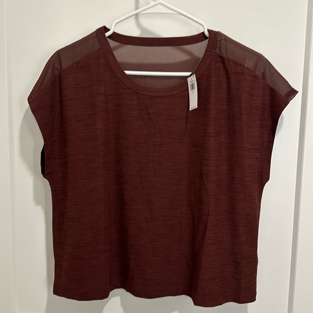 Brand new 2 Old Navy T-shirt w/ tags. Both are size medium. 2 different colors